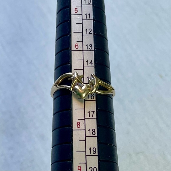 10K Gold Ring - Picture 4 of 6